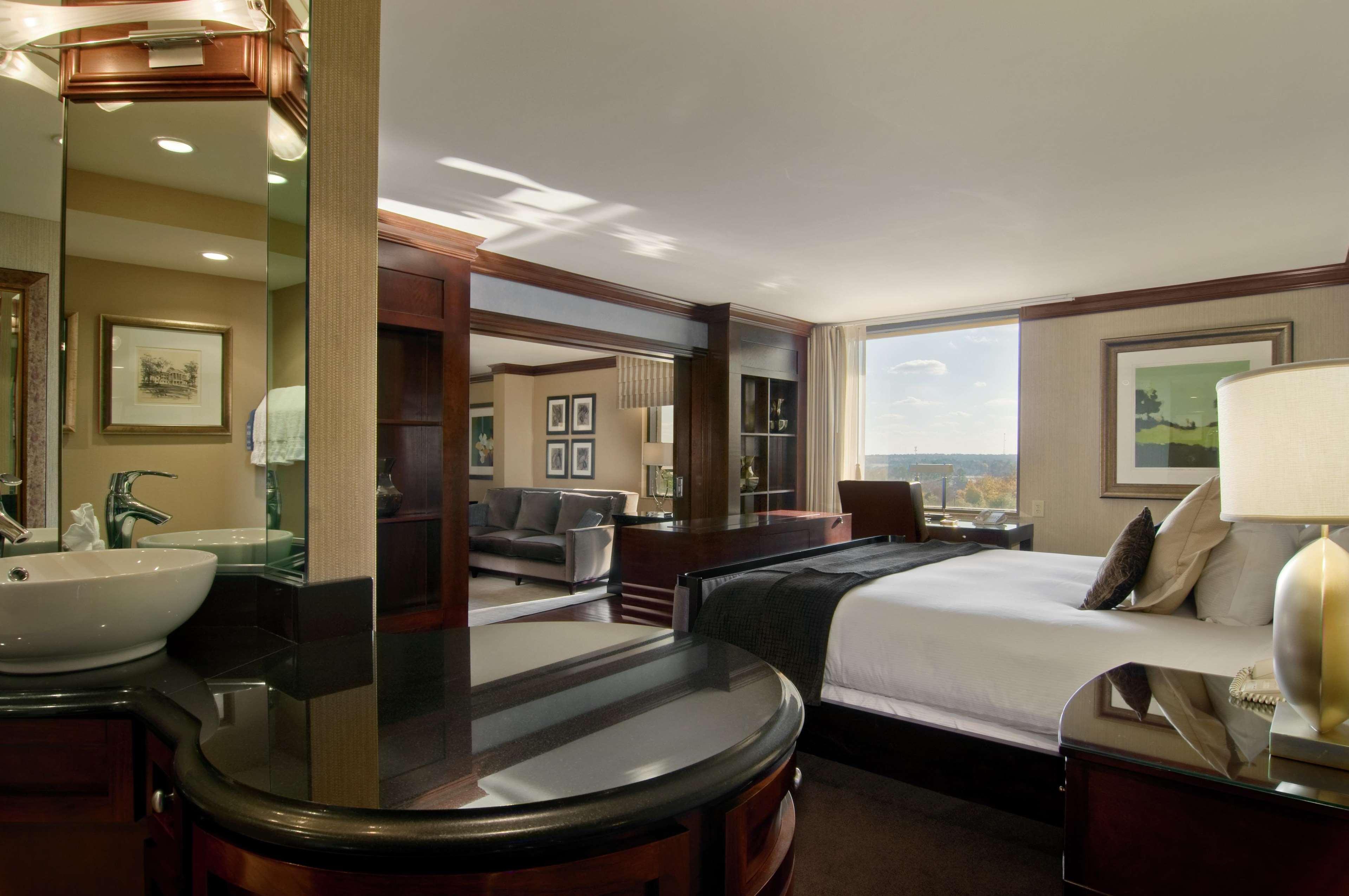 ฮิลตัน รอลีจ์ นอร์ทฮิลล์ Hotel ราลลี ภายนอก รูปภาพ
