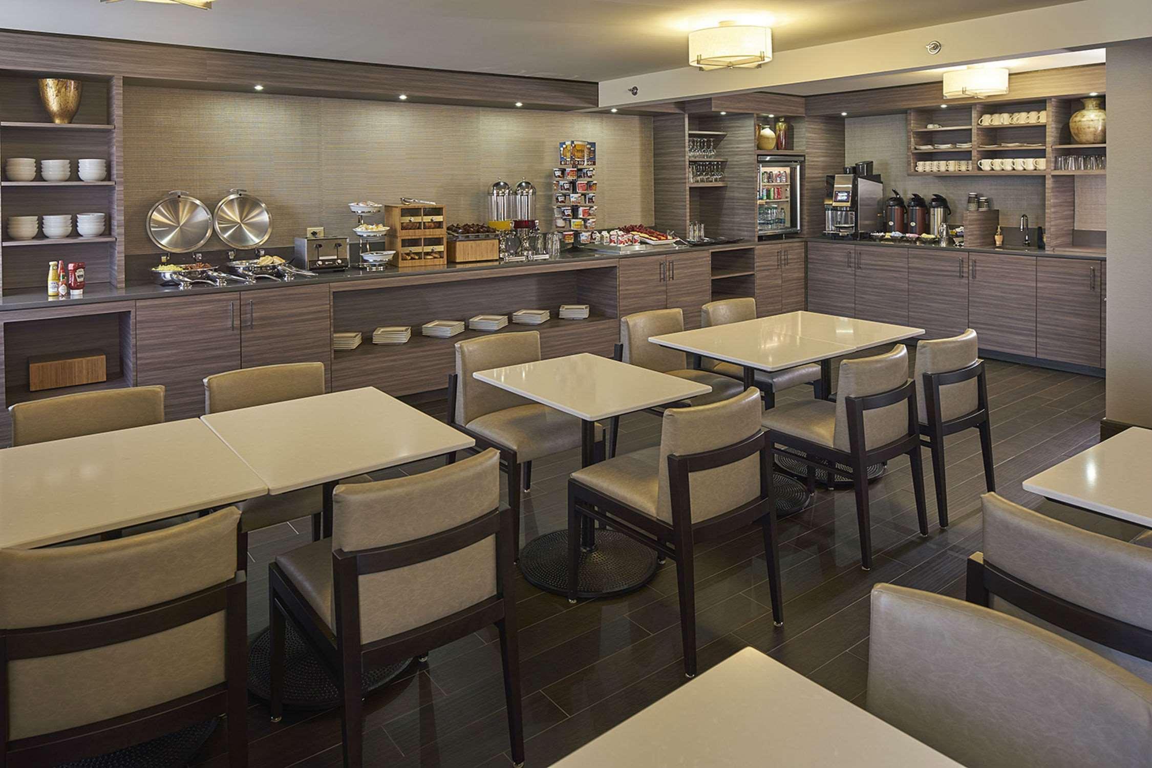 ฮิลตัน รอลีจ์ นอร์ทฮิลล์ Hotel ราลลี ภายนอก รูปภาพ